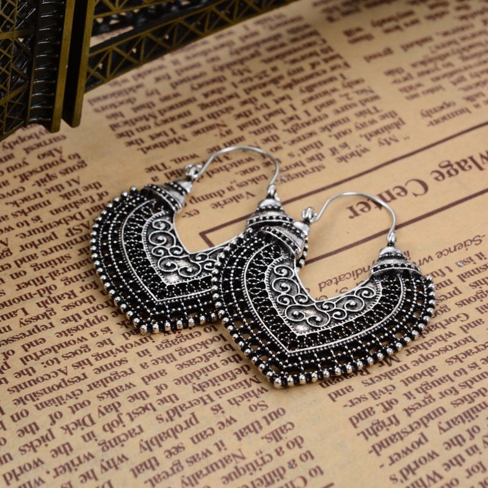 Vintage Ethnic tribal crochet hoop Earring